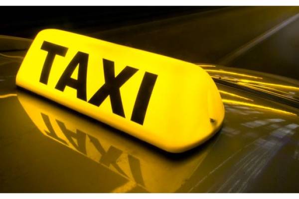 Réserver votre taxi Minibus 7 personnes à l'aéroport Marseille
