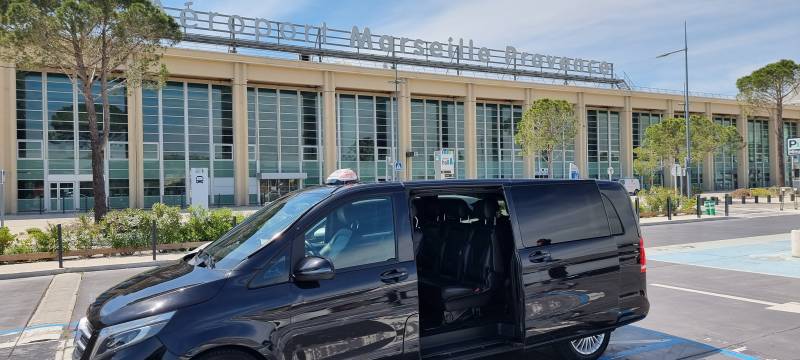 Taxi Aéroport van 8 places Marseille Bouches du Rhône Paca