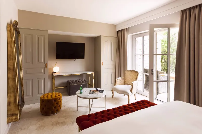 Le Mas des Herbes Blanches (5★)